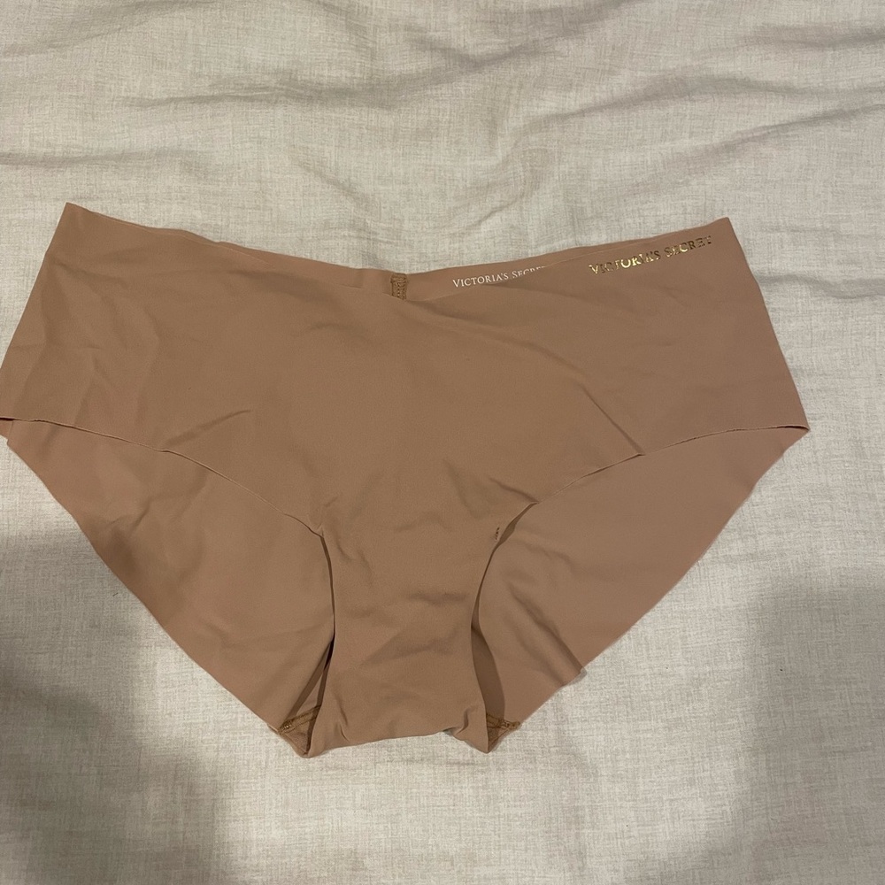 Victoria’s Secret Tan Hipster Panties Size Medium